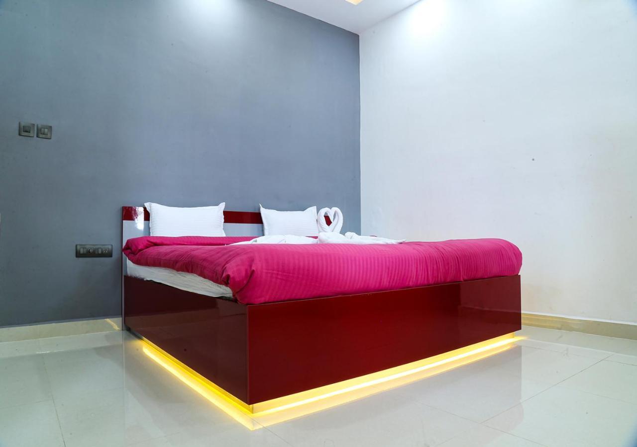 M Aples Jacks Place GOA Exterior foto