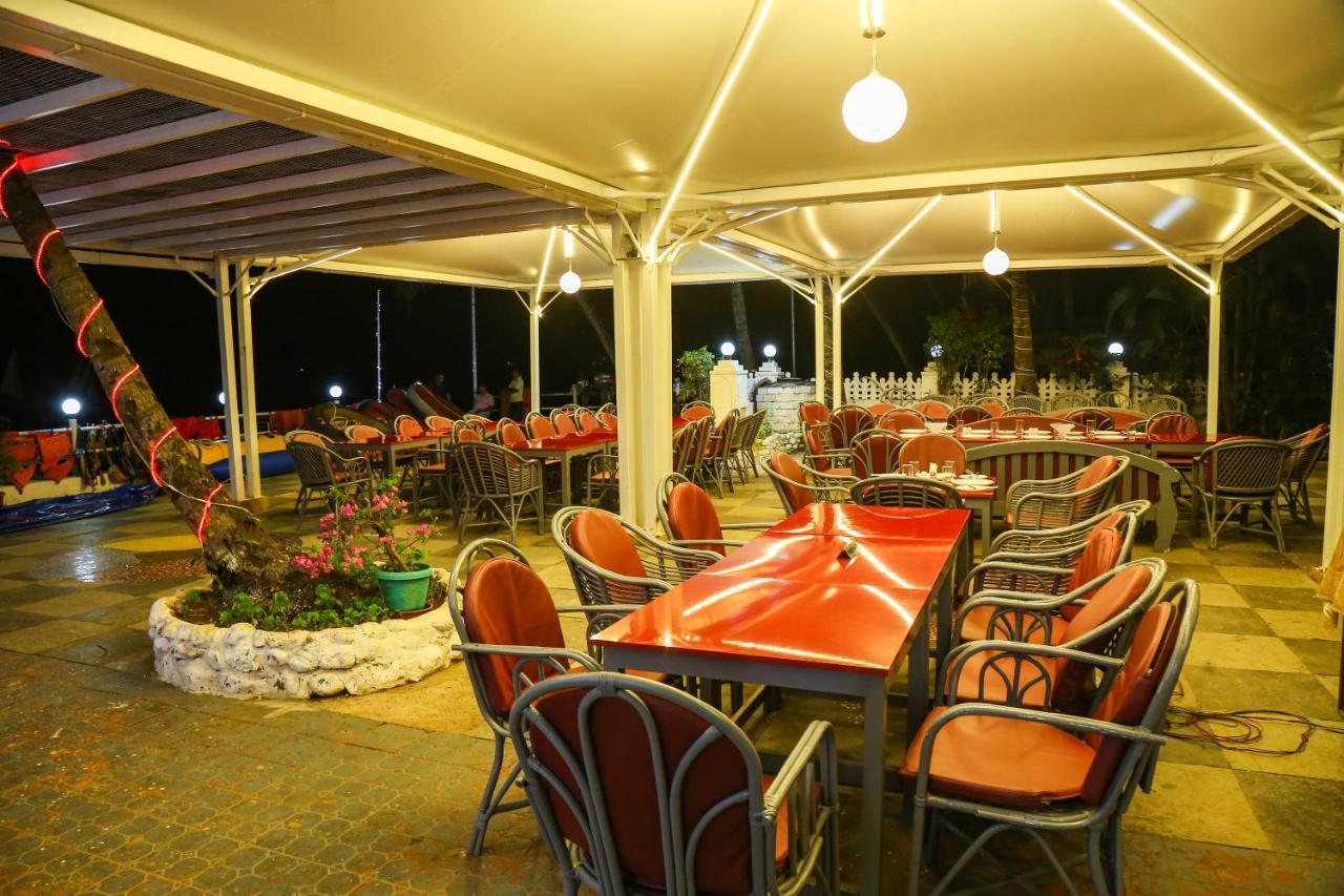 M Aples Jacks Place GOA Exterior foto