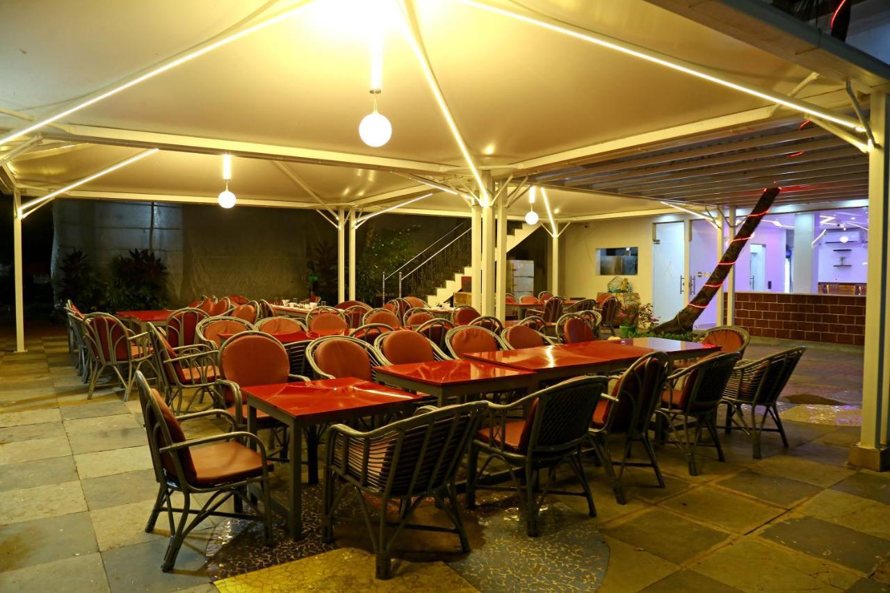 M Aples Jacks Place GOA Exterior foto